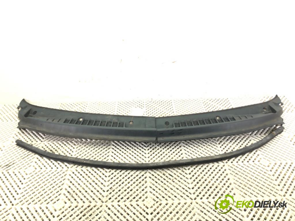 LAND ROVER FREELANDER I (L314) 1998 - 2006    1.8 16V 4x4 86 kW [117 KM] benzyna 1998 - 2006  Torpédo, plast pod čelné okno  (Torpéda)