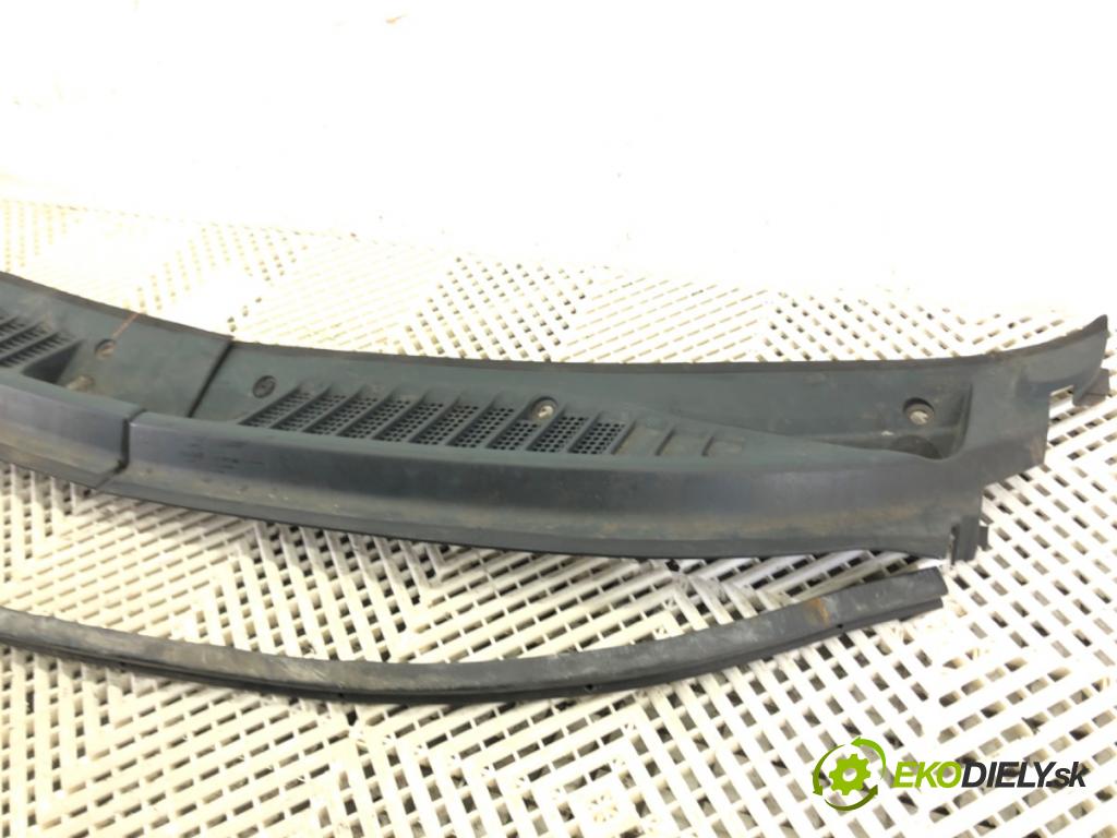 LAND ROVER FREELANDER I (L314) 1998 - 2006    1.8 16V 4x4 86 kW [117 KM] benzyna 1998 - 2006  Torpédo, plast pod čelné okno  (Torpéda)