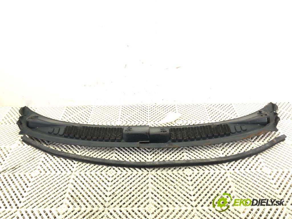 LAND ROVER FREELANDER I (L314) 1998 - 2006    1.8 16V 4x4 86 kW [117 KM] benzyna 1998 - 2006  Torpédo, plast pod čelné okno  (Torpéda)