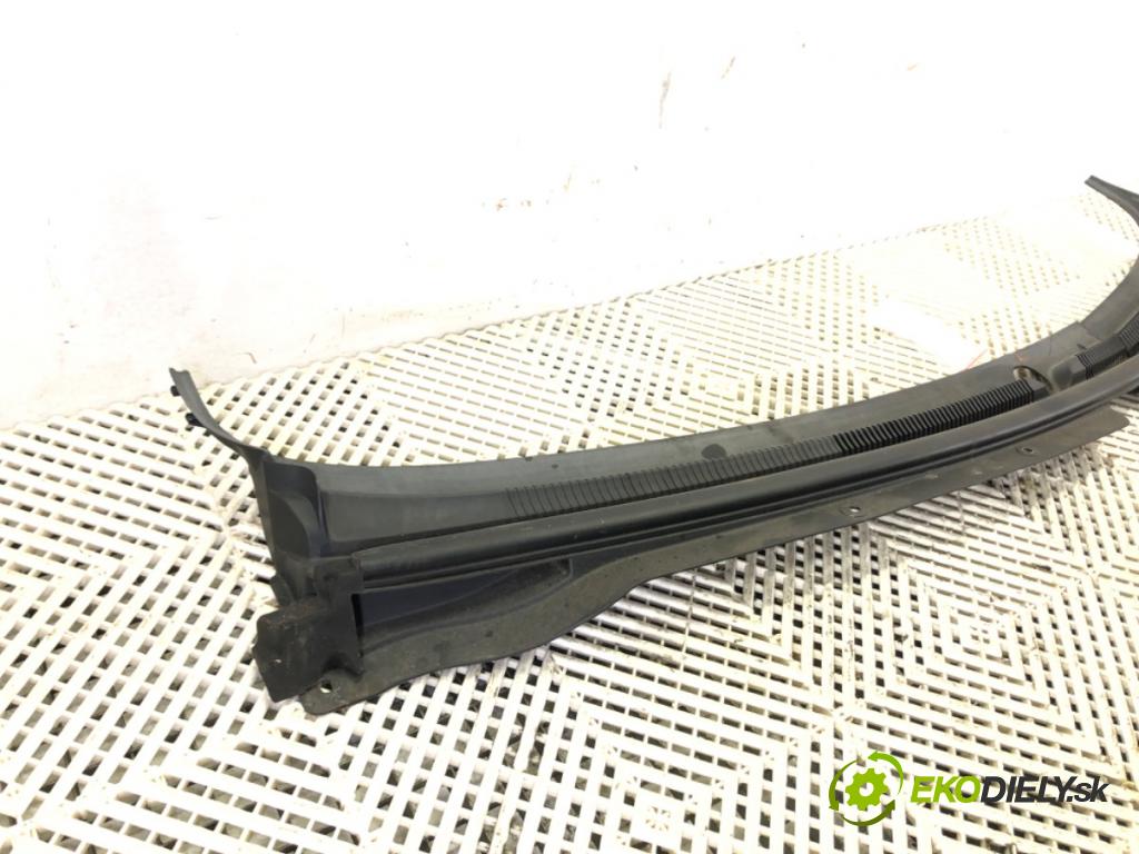 CHEVROLET SPARK (M300) 2009 - 2022    1.0 50 kW [68 KM] benzyna 2010 - 2022  Torpédo, plast pod čelné okno 95965230 (Torpéda)