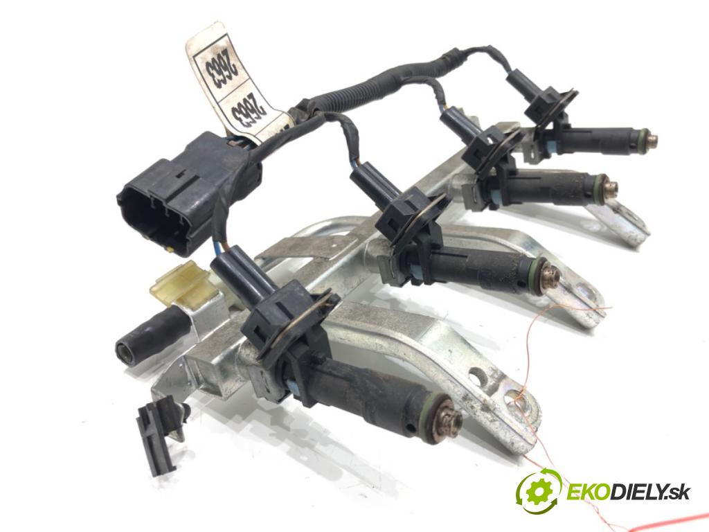 CHEVROLET SPARK (M300) 2009 - 2022    1.0 50 kW [68 KM] benzyna 2010 - 2022  Lišta vstrekovacia 25186566 (Vstrekovacie lišty)