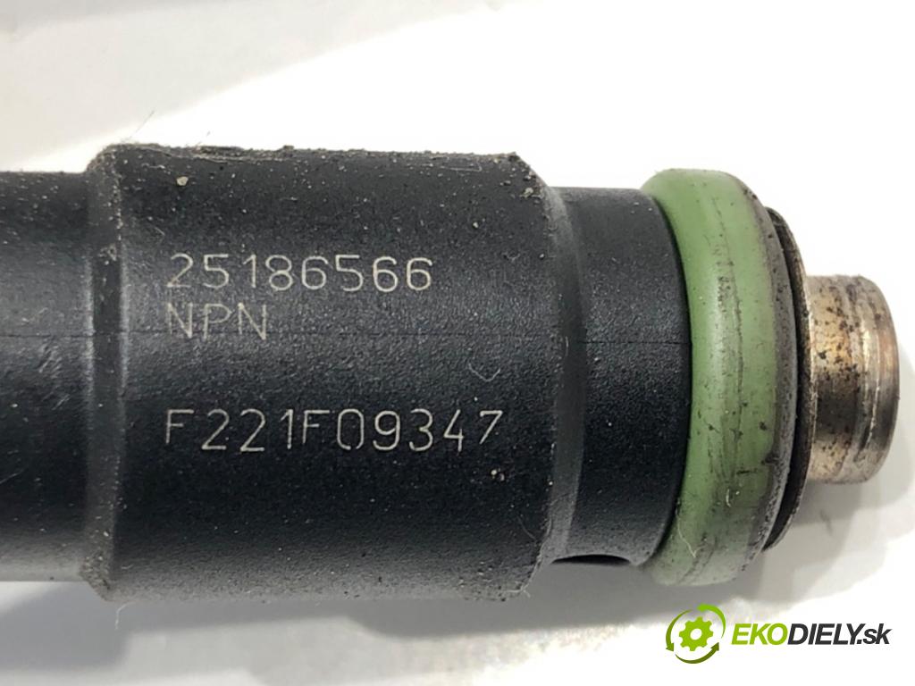 CHEVROLET SPARK (M300) 2009 - 2022    1.0 50 kW [68 KM] benzyna 2010 - 2022  Lišta vstrekovacia 25186566 (Vstrekovacie lišty)