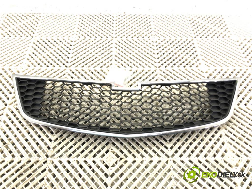 CHEVROLET SPARK (M300) 2009 - 2022    1.0 50 kW [68 KM] benzyna 2010 - 2022  mřížka maska 96686986 (Mřížky (masky) chladičů)