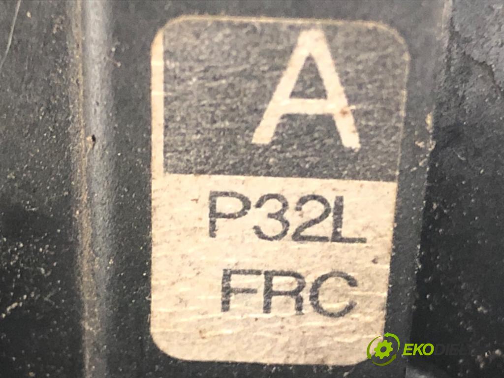 NISSAN QASHQAI / QASHQAI +2 I (J10, NJ10, JJ10E) 2006 - 2014    1.6 84 kW [114 KM] benzyna 2007 - 2013  zámok dveře pravý přední část
