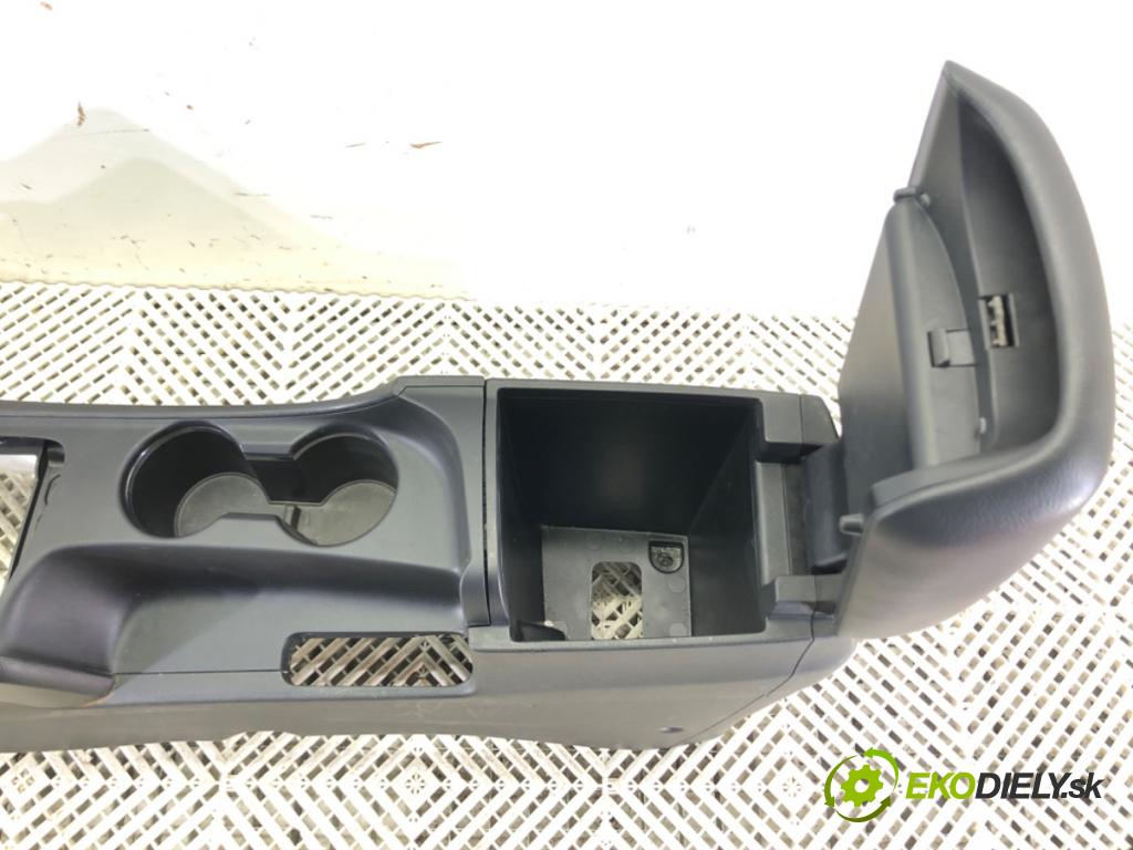 KIA CEED (JD) 2012 - 2018    1.6 CRDi 128 94 kW [128 KM] olej napędowy 2012 - 2018  Tunel stredový  (Stredový tunel / panel)