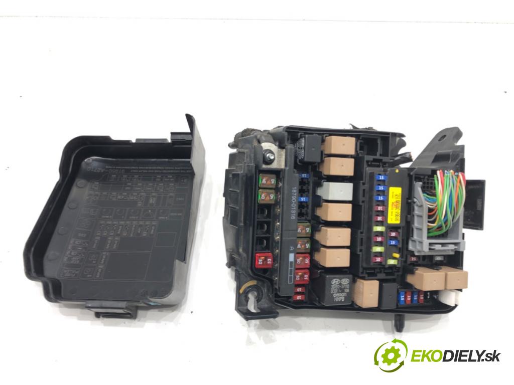 KIA CEED (JD) 2012 - 2018    1.6 CRDi 128 94 kW [128 KM] olej napędowy 2012 - 2018  skříňka poistková 91951-3X130 (Pojistkové skříňky)