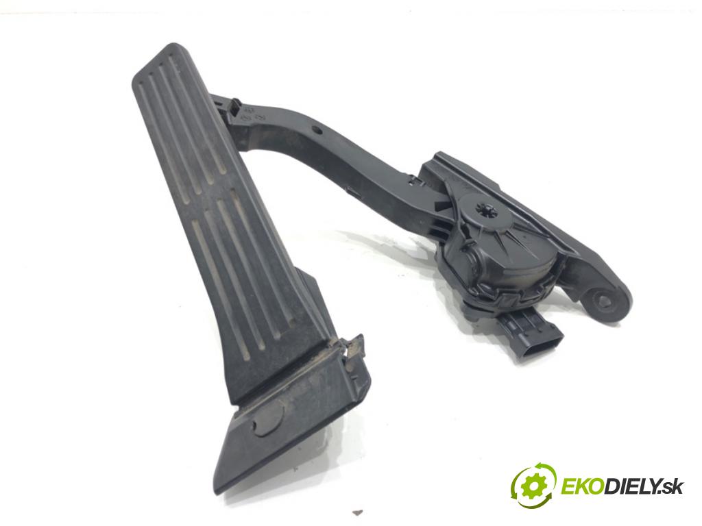 KIA CEED (JD) 2012 - 2018    1.6 CRDi 128 94 kW [128 KM] olej napędowy 2012 - 2018  Potenciometer plynu 32700-A6100 (Pedále)