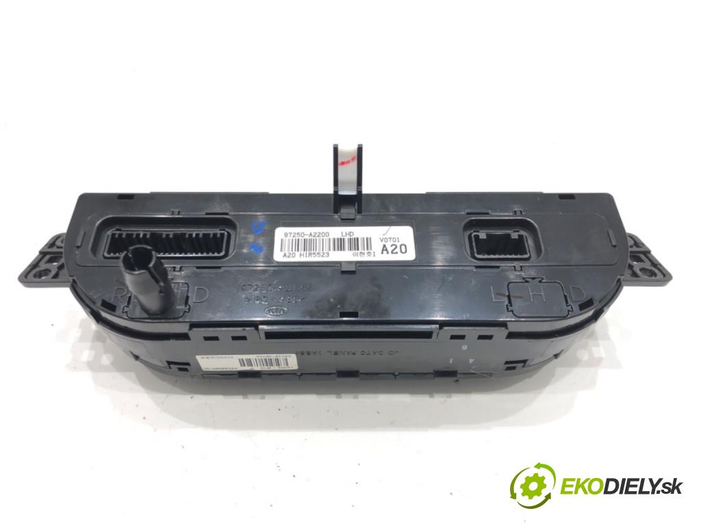 KIA CEED (JD) 2012 - 2018    1.6 CRDi 128 94 kW [128 KM] olej napędowy 2012 - 2018  Panel ovládania kúrenia 97250-A2200 (Prepínače, spínače, tlačidlá a ovládače kúrenia)