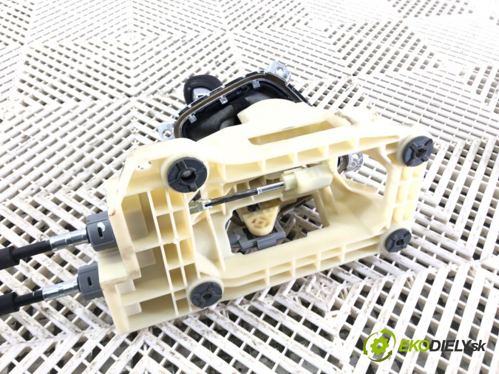 KIA CEED (JD) 2012 - 2018    1.6 CRDi 128 94 kW [128 KM] olej napędowy 2012 - 2018  Kulisa 43700A2300 (Rýchlostné páky / kulisy)