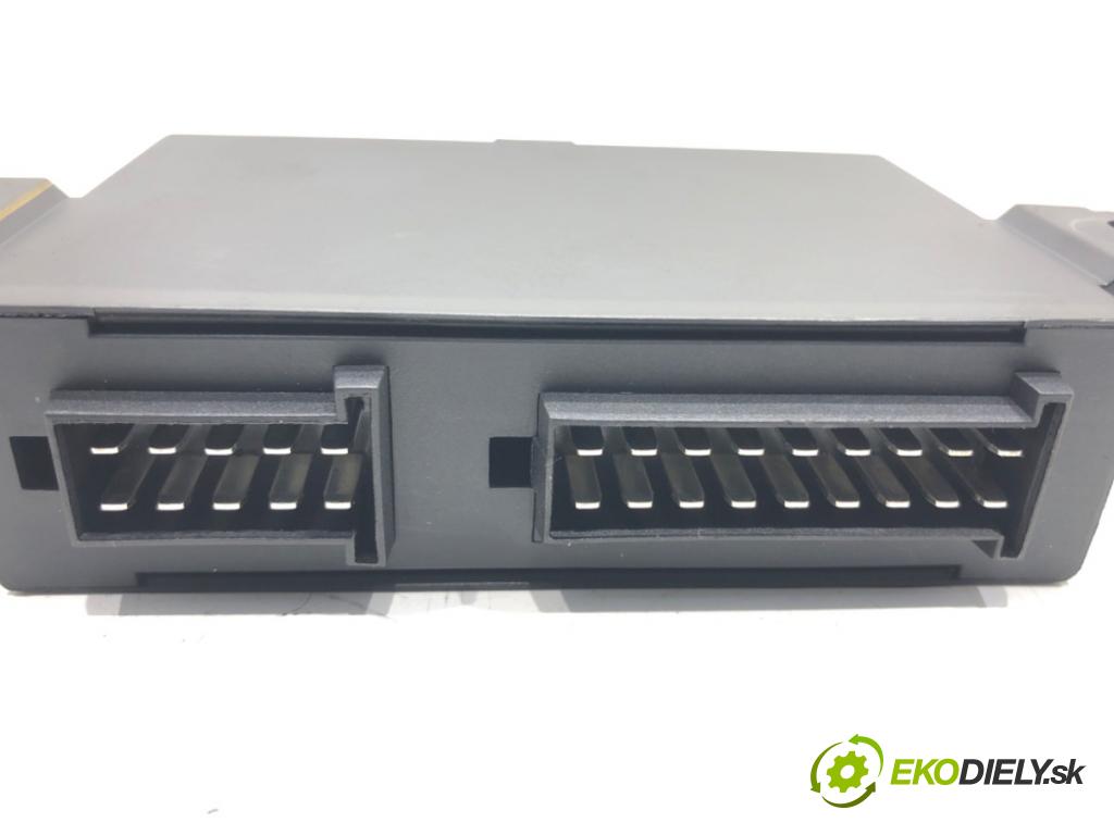 KIA CEED (JD) 2012 - 2018    1.6 CRDi 128 94 kW [128 KM] olej napędowy 2012 - 2018  Modul ťažného oka 5D033 (Ostatné)