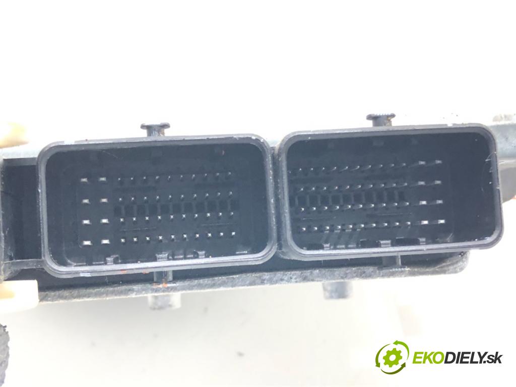 FORD MONDEO IV Turnier (BA7) 2007 - 2015    2.0 TDCi 103 kW [140 KM] olej napędowy 2007 - 2015  riadiaca jednotka Motor 7G91-12A650-UF (Riadiace jednotky)