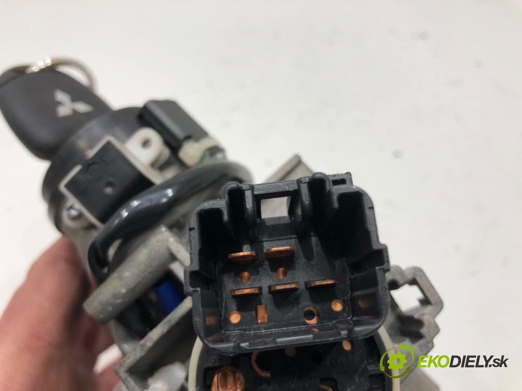 MITSUBISHI ASX (GA_W_) 2009 - 2022    1.8 DI-D 110 kW [150 KM] olej napędowy 2010 - 2022  spinačka SL-M15 (Spínacie skrinky a kľúče)