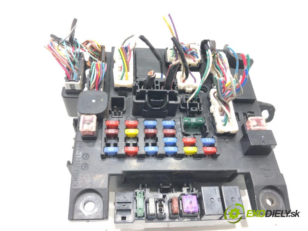 MITSUBISHI ASX (GA_W_) 2009 - 2022    1.8 DI-D 110 kW [150 KM] olej napędowy 2010 - 2022  Modul BSI 8637A643 (Poistkové skrinky)