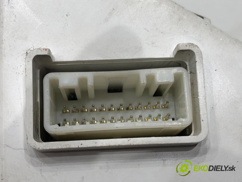 MITSUBISHI ASX (GA_W_) 2009 - 2022    1.8 DI-D 110 kW [150 KM] olej napędowy 2010 - 2022  Prístrojovka 8100B455 (Prístrojové dosky, displeje)