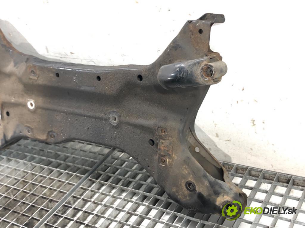 MITSUBISHI ASX (GA_W_) 2009 - 2022    1.8 DI-D 110 kW [150 KM] olej napędowy 2010 - 2022  výztuha pod motor  (Výztuhy přední)