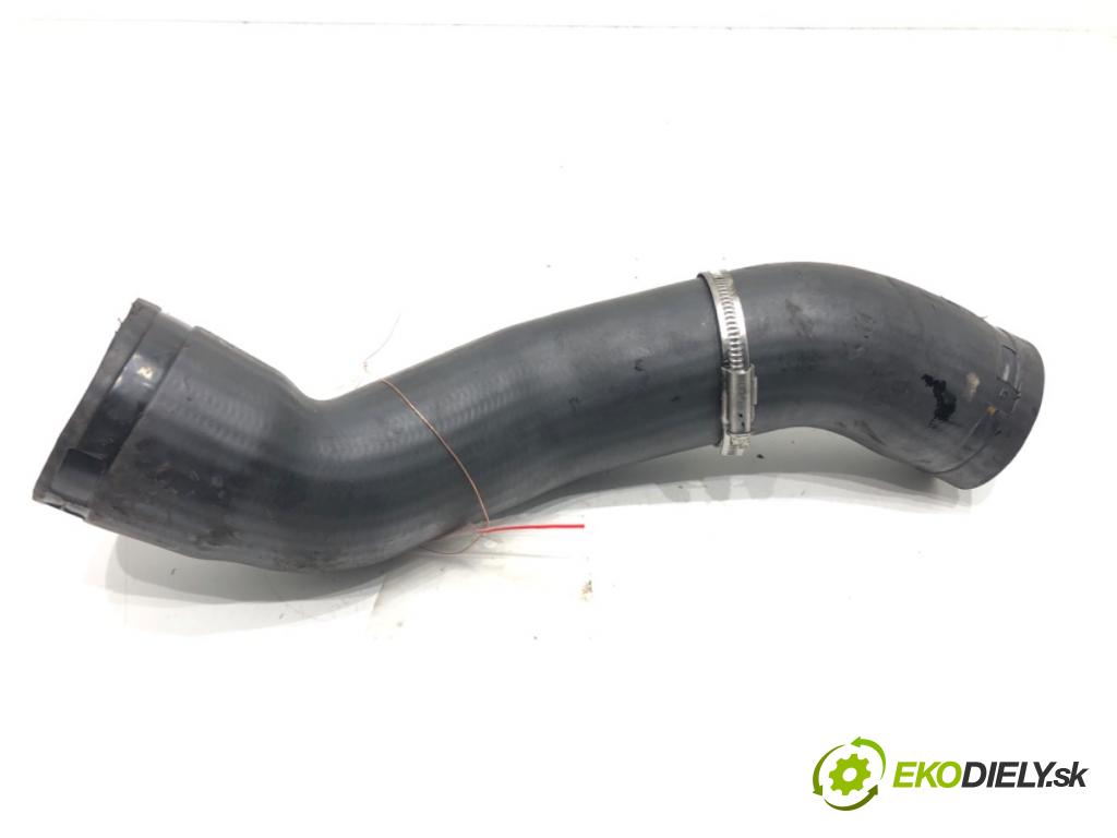 MITSUBISHI ASX (GA_W_) 2009 - 2022    1.8 DI-D 110 kW [150 KM] olej napędowy 2010 - 2022  Rúra vzduchu