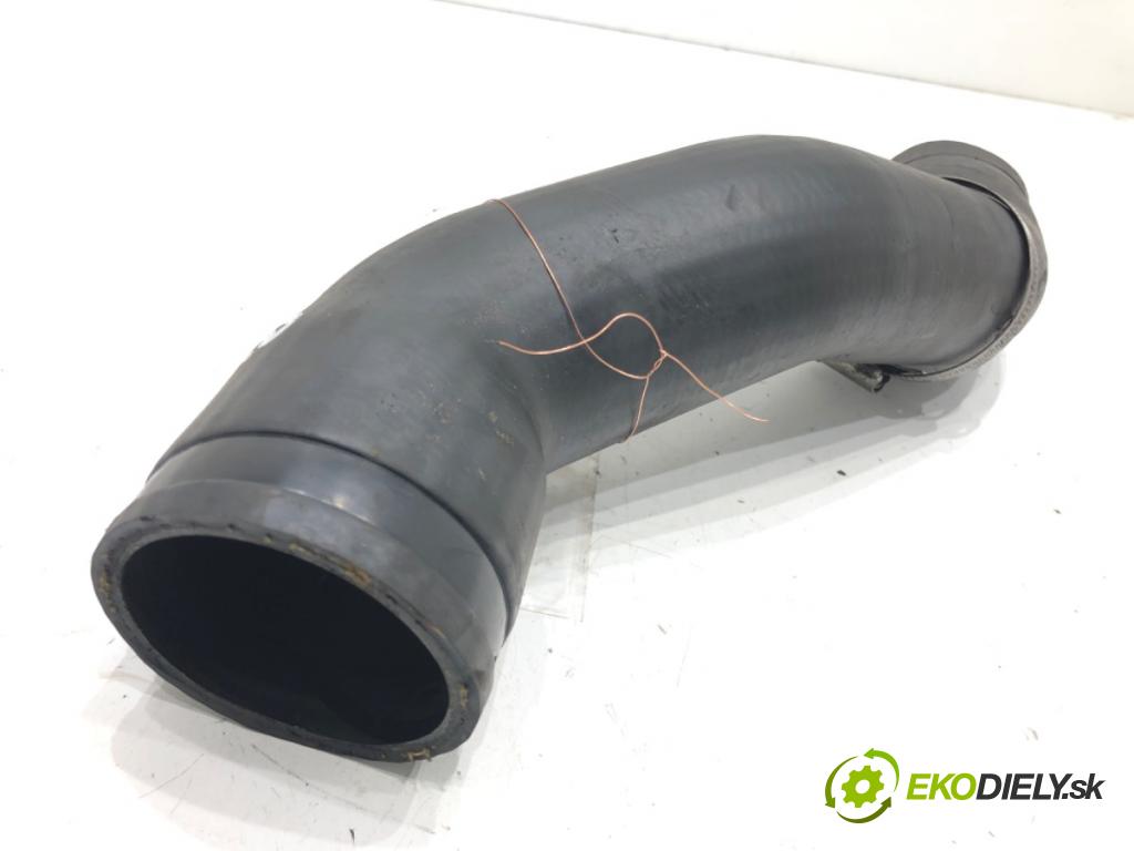 MITSUBISHI ASX (GA_W_) 2009 - 2022    1.8 DI-D 110 kW [150 KM] olej napędowy 2010 - 2022  Rúra vzduchu