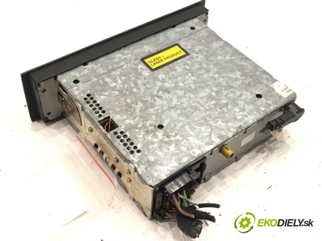 AUDI A4 B6 Avant (8E5) 2000 - 2005    1.9 TDI 96 kW [130 KM] olej napędowy 2001 - 2004  RADIO 8E0035186 (Audio zariadenia)