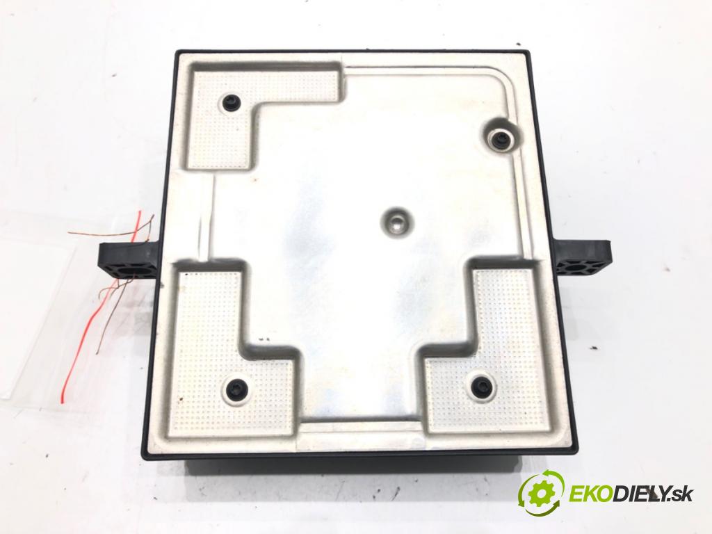 AUDI A4 B6 Avant (8E5) 2000 - 2005    1.9 TDI 96 kW [130 KM] olej napędowy 2001 - 2004  Modul svetiel 8E0907279F (Ostatné)