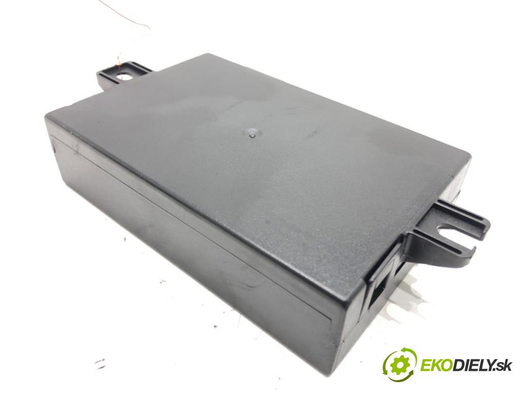 AUDI A4 B6 Avant (8E5) 2000 - 2005    1.9 TDI 96 kW [130 KM] olej napędowy 2001 - 2004  Modul ťažného oka 8E0907383A (Ostatné)