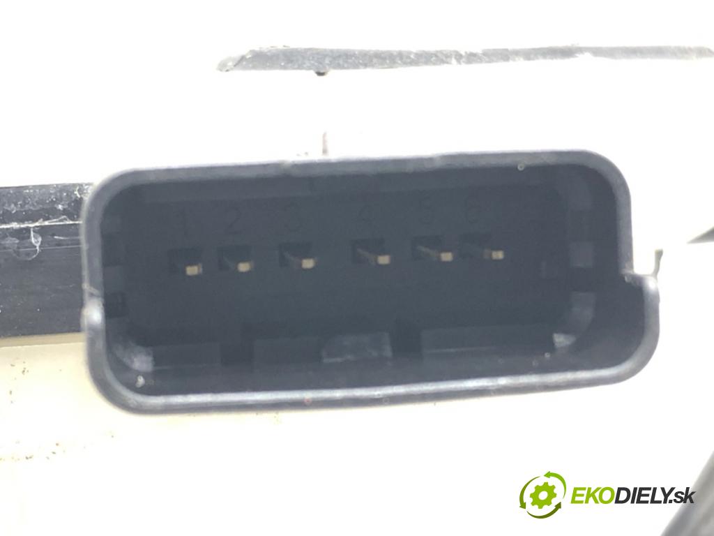CITROEN C4 II (NC_) 2009 - 2022    1.6 VTi 120 88 kW [120 KM] benzyna 2009 - 2016  zámok dveře levý přední část 9685351380
