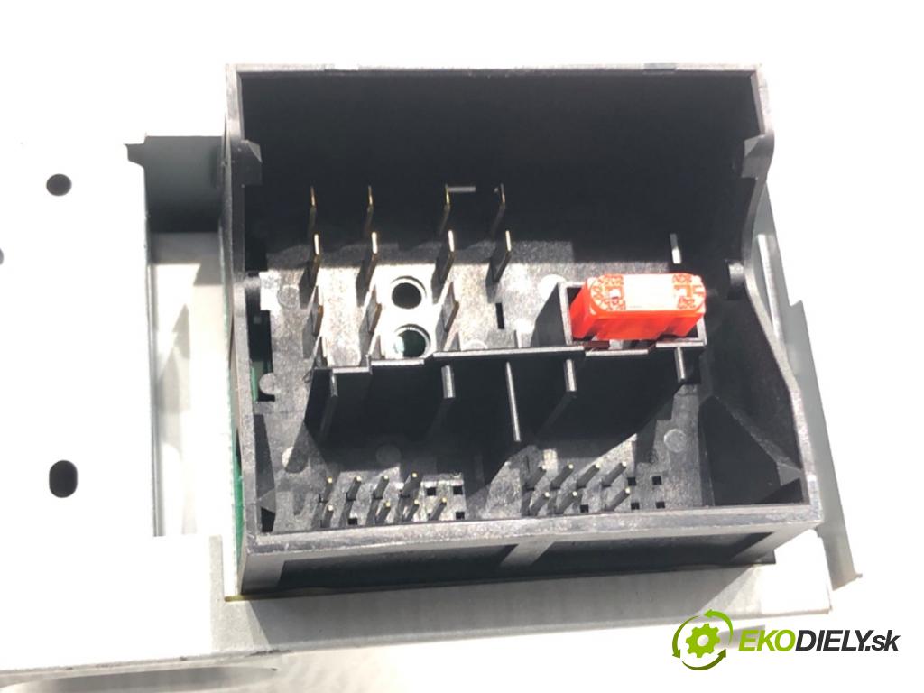 CITROEN C4 II (NC_) 2009 - 2022    1.6 VTi 120 88 kW [120 KM] benzyna 2009 - 2016  RADIO 9666994580 (Audio zariadenia)