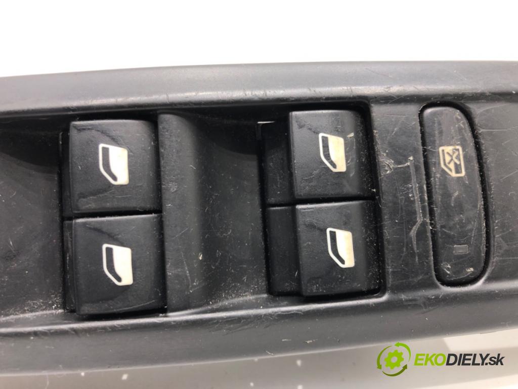 CITROEN C4 II (NC_) 2009 - 2022    1.6 VTi 120 88 kW [120 KM] benzyna 2009 - 2016  Prepínač okien 96657050ZD (Prepínače, spínače, tlačidlá a ovládače kúrenia)