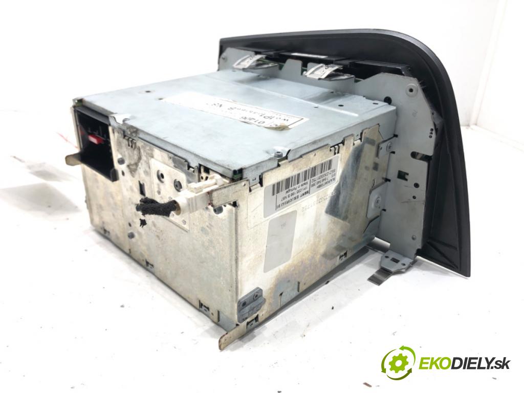 SEAT LEON (1P1) 2005 - 2013    1.6 75 kW [102 KM] benzyna 2005 - 2012  RADIO 1P1035186B (Audio zariadenia)