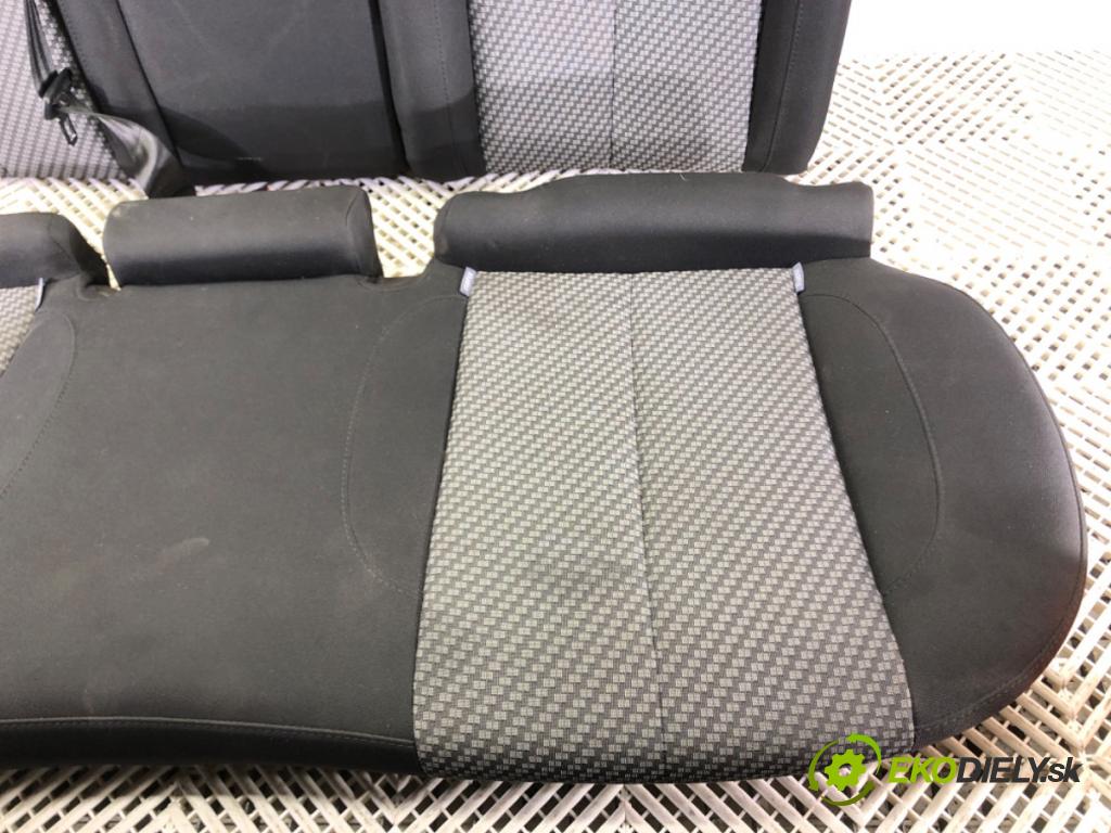 SEAT LEON (1P1) 2005 - 2013    1.6 75 kW [102 KM] benzyna 2005 - 2012  Sedadlo druhý rad