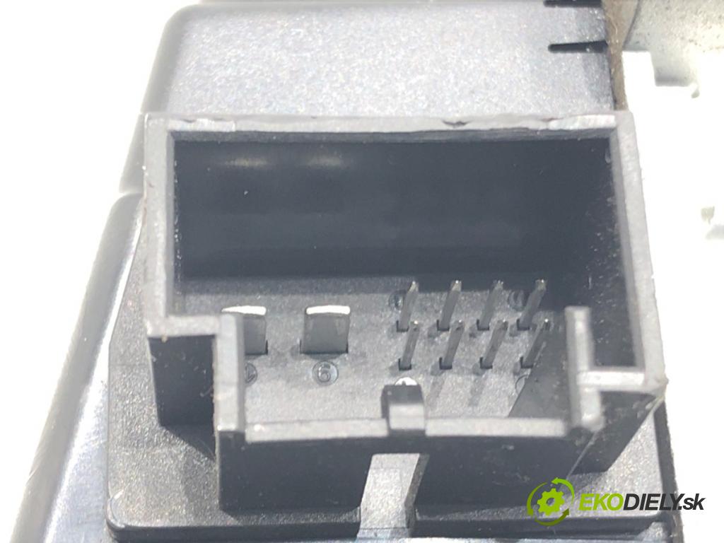 VW PASSAT B6 (3C2) 2005 - 2010    1.9 TDI 77 kW [105 KM] olej napędowy 2005 - 2010  blokáda volantu 3C0905861A (Ostatné)