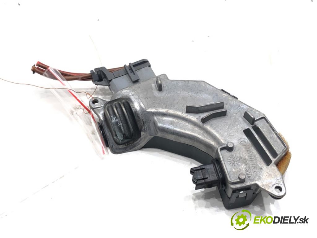 OPEL VECTRA C (Z02) 2002 - 2009    1.9 CDTI (F69) 88 kW [120 KM] olej napędowy 2004 - 2009  odpor rezistor topení vzduchu 73421312U (Odpory topení)