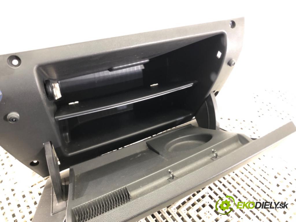 OPEL ASTRA H (A04) 2004 - 2014    1.6 (L48) 77 kW [105 KM] benzyna 2004 - 2010  Priehradka, kastlík spolujazdca  (Priehradky, kastlíky)