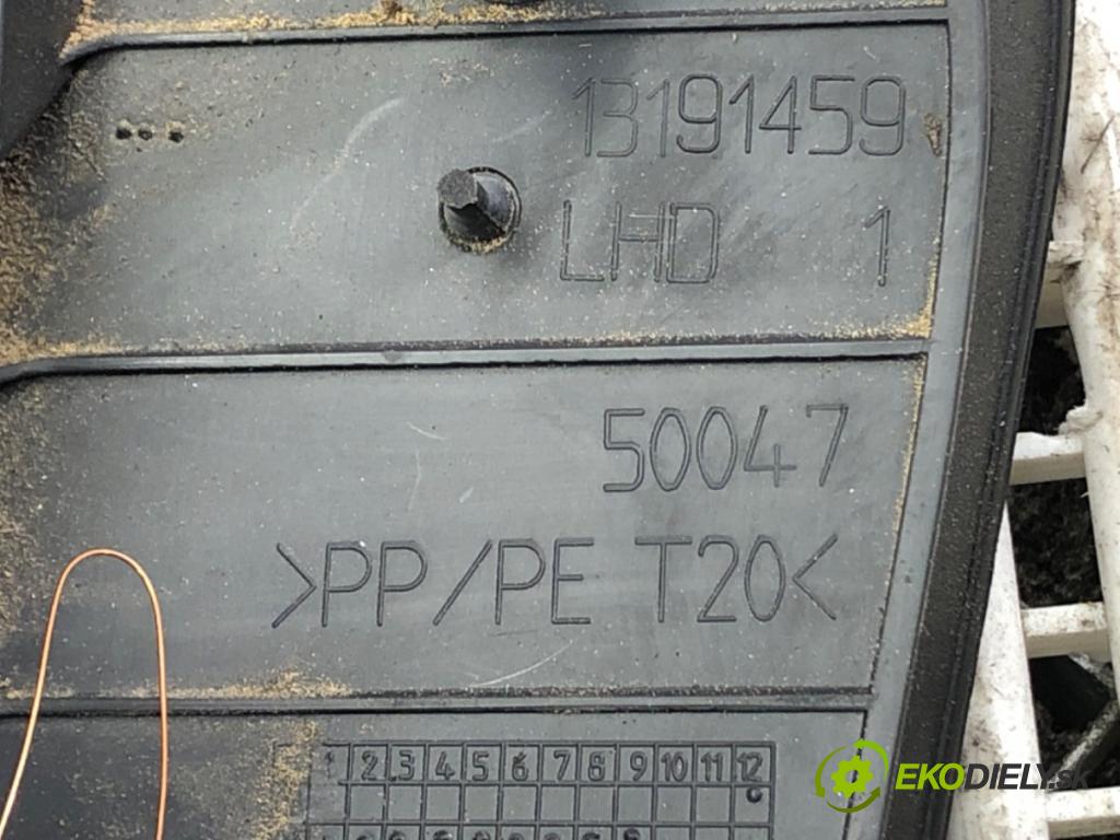 OPEL ASTRA H (A04) 2004 - 2014    1.6 (L48) 77 kW [105 KM] benzyna 2004 - 2010  Priehradka, kastlík spolujazdca  (Priehradky, kastlíky)