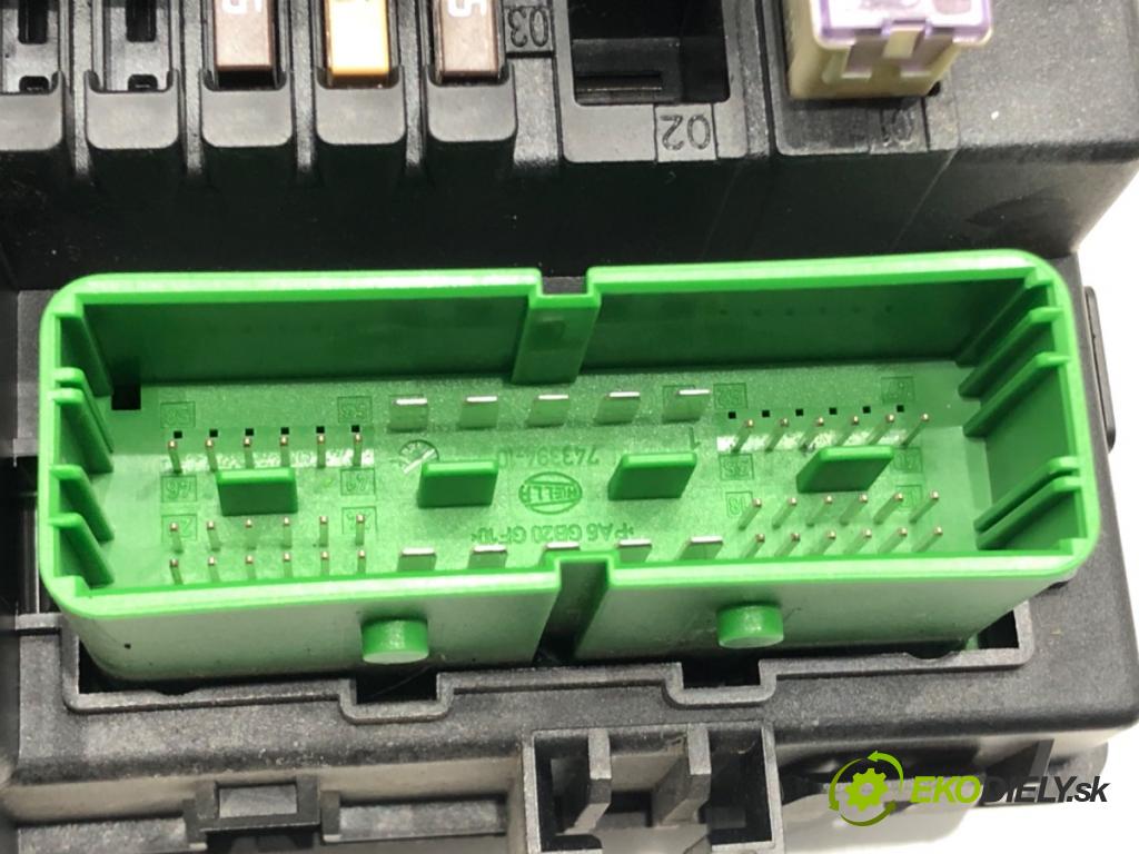 OPEL ASTRA H (A04) 2004 - 2014    1.6 (L48) 77 kW [105 KM] benzyna 2004 - 2010  modul BSI 13206762 (Pojistkové skříňky)