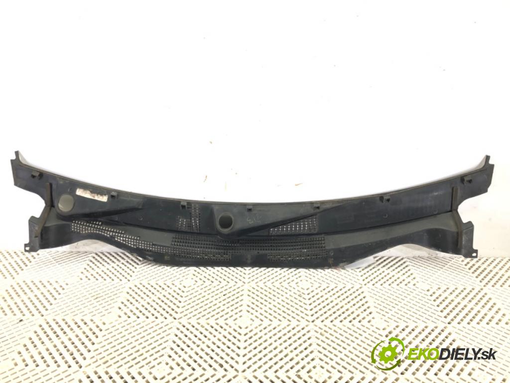 DODGE CALIBER 2006 - 2022    1.8 110 kW [150 KM] benzyna 2006 - 2009  Torpédo, plast pod čelné okno 05303815AF (Torpéda)