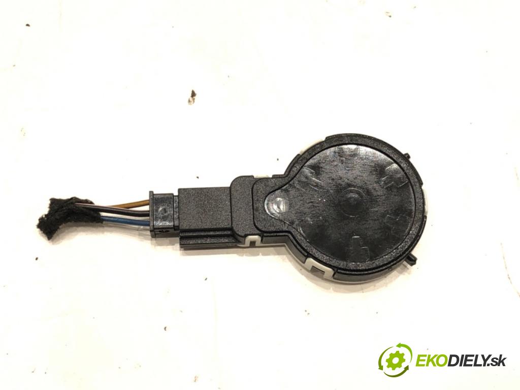 FORD FOCUS III Turnier 2010 - 2022    1.6 EcoBoost 110 kW [150 KM] benzyna 2010 - 2022  Snímač dažďa BV6T-17D547-AC (Snímače dažďa)