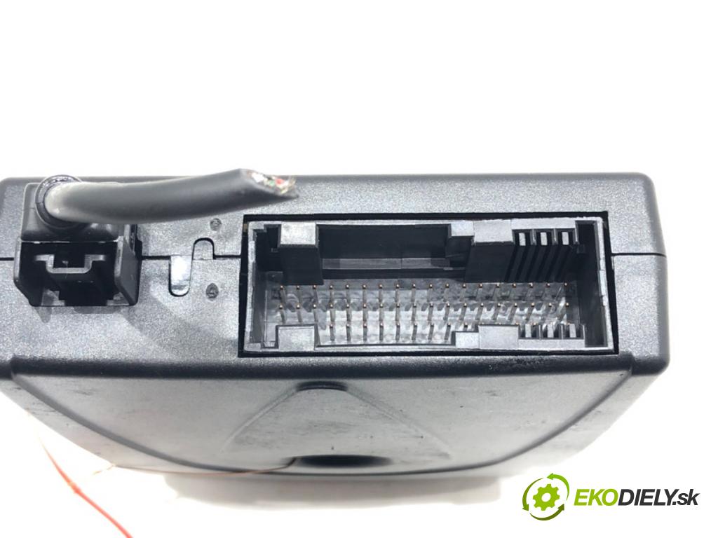 FORD FOCUS III Turnier 2010 - 2022    1.6 EcoBoost 110 kW [150 KM] benzyna 2010 - 2022  Modul BLUETOOTH 8M5T-19C112-AS (Ostatné)