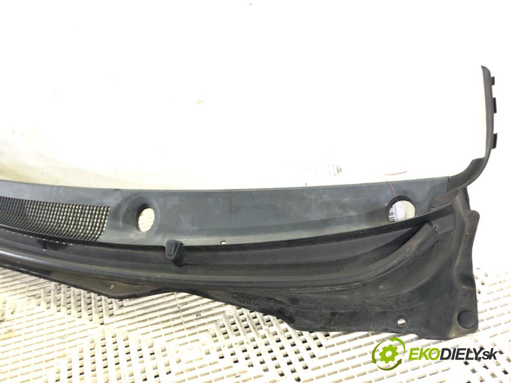 HYUNDAI i20 I (PB, PBT) 2008 - 2022    1.2 57 kW [78 KM] benzyna 2008 - 2012  Torpédo, plast pod čelné okno 86151-1J000 (Torpéda)