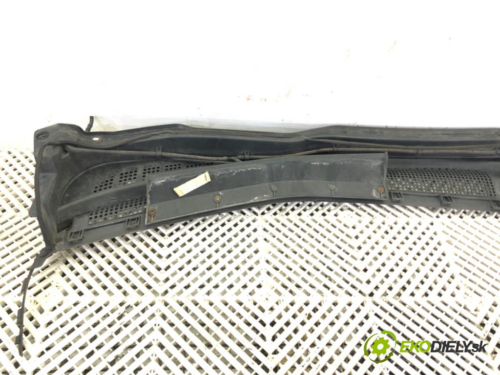 HYUNDAI i20 I (PB, PBT) 2008 - 2022    1.2 57 kW [78 KM] benzyna 2008 - 2012  Torpédo, plast pod čelné okno 86151-1J000 (Torpéda)