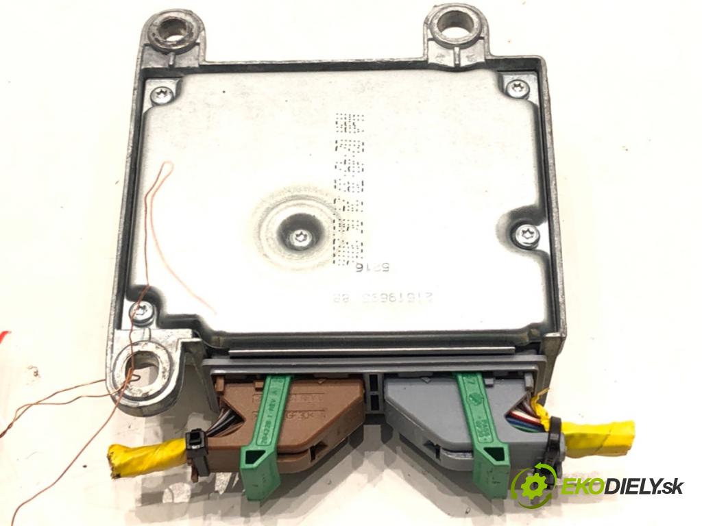 FIAT QUBO (225_) 2008 - 2022    1.4 (225AXA1A, 225CXA1A) 57 kW [78 KM] benzyna 2009 - 2022  senzor airbag 1385490080 (Snímače)