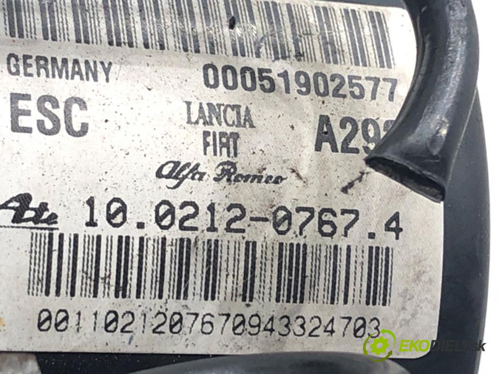 FIAT DOBLO Cargo (263_) 2010 - 2022    1.6 D Multijet 77 kW [105 KM] olej napędowy 2010 - 2022  Pumpa ABS 00051902577 (Pumpy ABS)