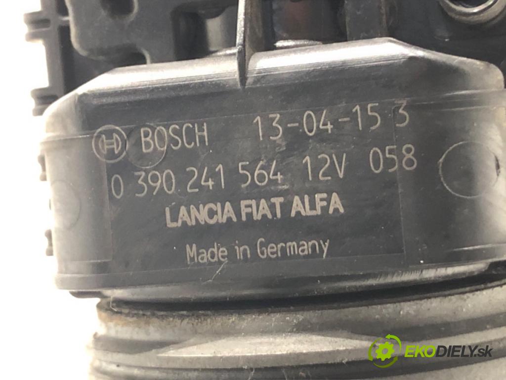 FIAT DOBLO Cargo (263_) 2010 - 2022    1.6 D Multijet 77 kW [105 KM] olej napędowy 2010 - 2022  Mechanizmus stieračov predný 0390241564 (Motorčeky stieračov predné)