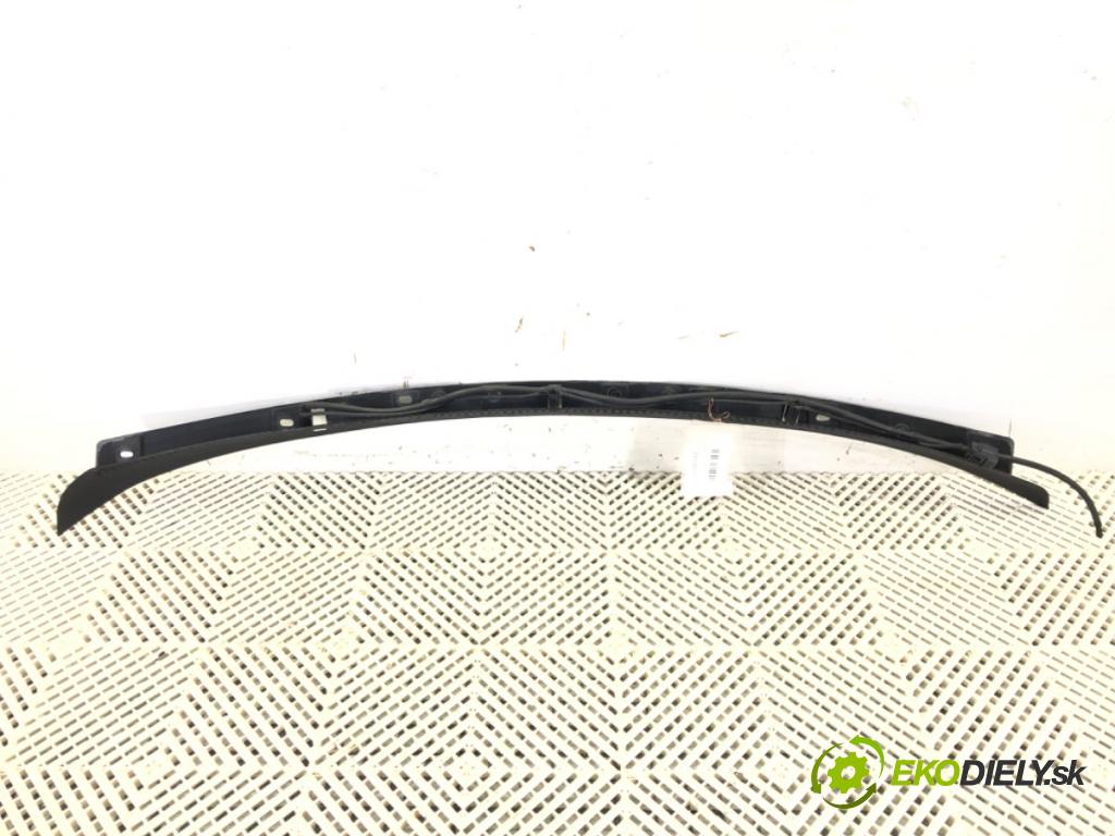 VOLVO XC60 I SUV (156) 2008 - 2017    D5 AWD 158 kW [215 KM] olej napędowy 2011 - 2015  torpédo plast pod čelní okno lišta 31352292