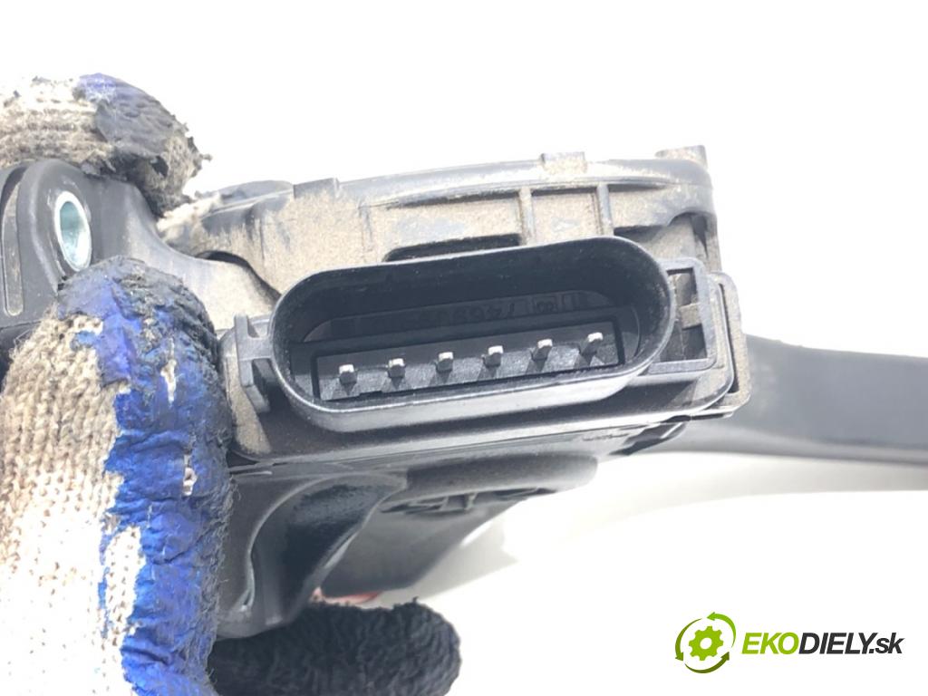 VOLVO XC60 I SUV (156) 2008 - 2017    D5 AWD 158 kW [215 KM] olej napędowy 2011 - 2015  Potenciometer plynu 31329062 (Pedále)