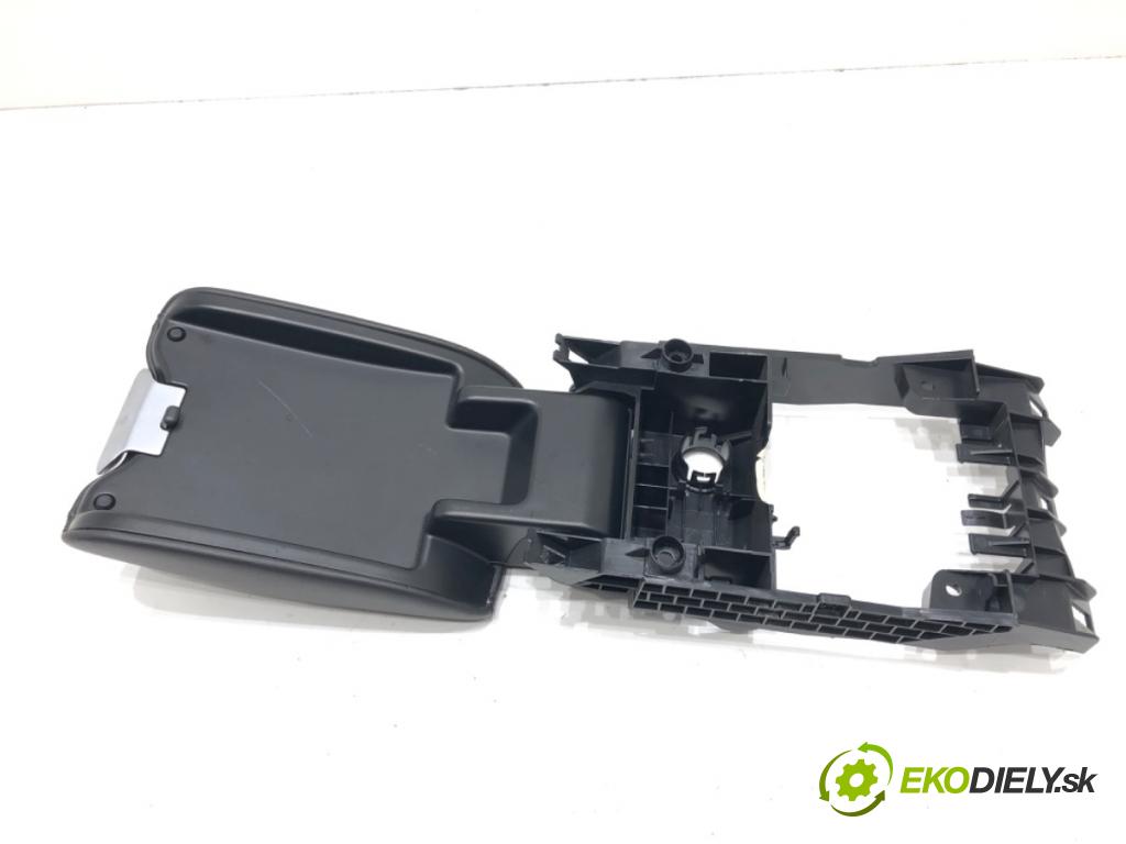 VOLVO XC60 I SUV (156) 2008 - 2017    D5 AWD 158 kW [215 KM] olej napędowy 2011 - 2015  Lakťová opierka  (Lakťové opierky)