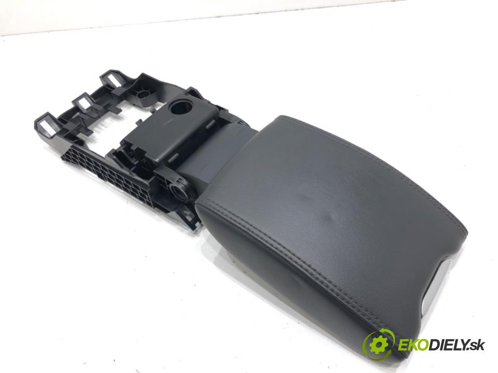 VOLVO XC60 I SUV (156) 2008 - 2017    D5 AWD 158 kW [215 KM] olej napędowy 2011 - 2015  Lakťová opierka  (Lakťové opierky)