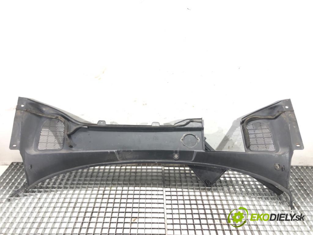 VOLVO XC60 I SUV (156) 2008 - 2017    D5 AWD 158 kW [215 KM] olej napędowy 2011 - 2015  Torpédo, plast pod čelné okno 31402671 (Torpéda)