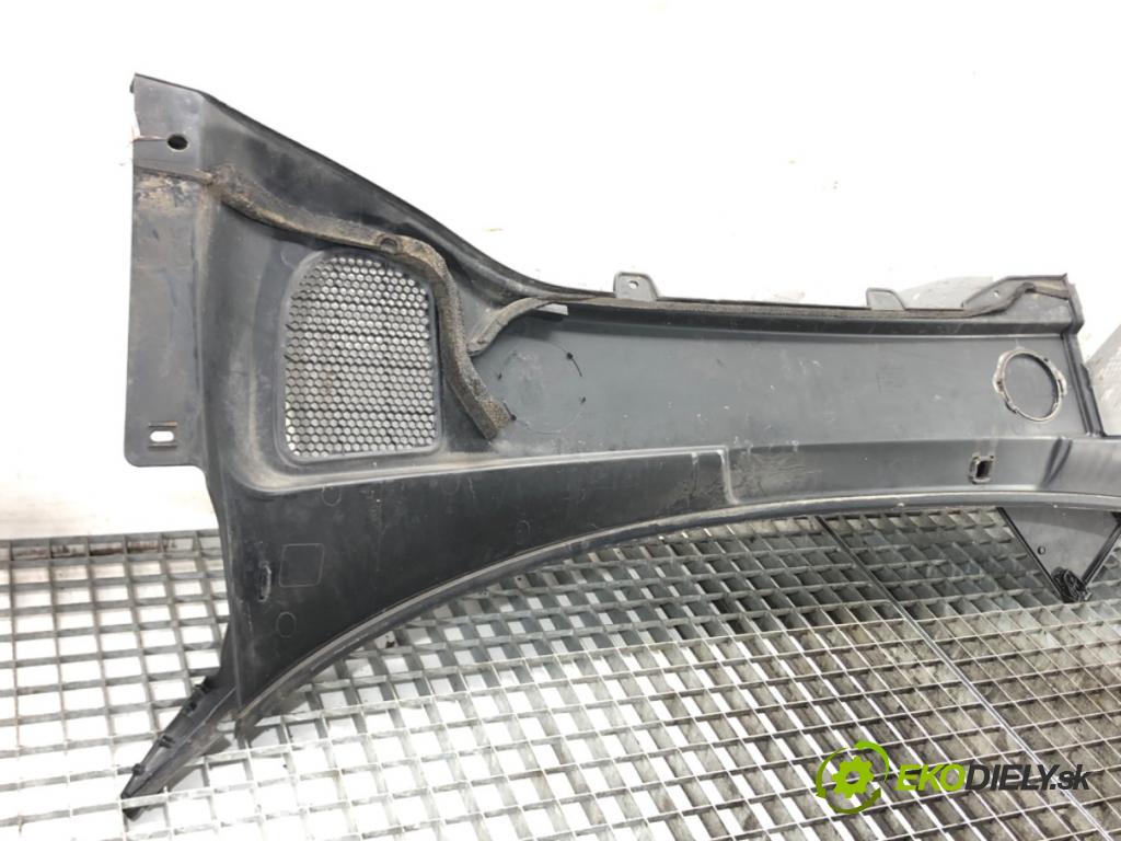 VOLVO XC60 I SUV (156) 2008 - 2017    D5 AWD 158 kW [215 KM] olej napędowy 2011 - 2015  Torpédo, plast pod čelné okno 31402671 (Torpéda)