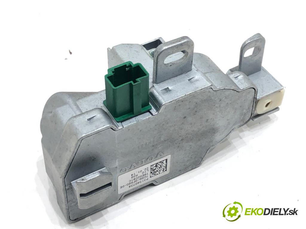 VOLVO XC60 I SUV (156) 2008 - 2017    D5 AWD 158 kW [215 KM] olej napędowy 2011 - 2015  blokáda volantu 7G9N-3F880-DE (Ostatné)