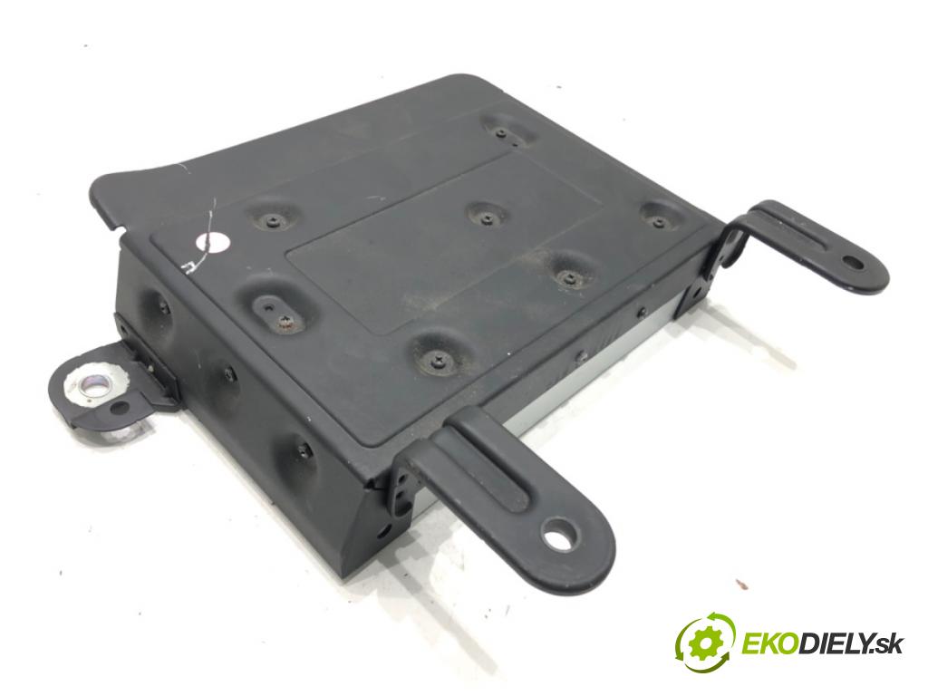 VOLVO XC60 I SUV (156) 2008 - 2017    D5 AWD 158 kW [215 KM] olej napędowy 2011 - 2015  Zosilňovač radia 31409100AA (Zosilňovače)